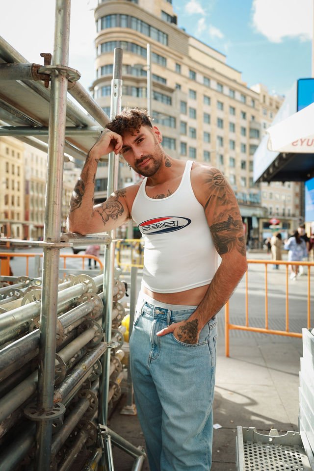 c47e2eb3a2b473cfcc43aae878e50194-large