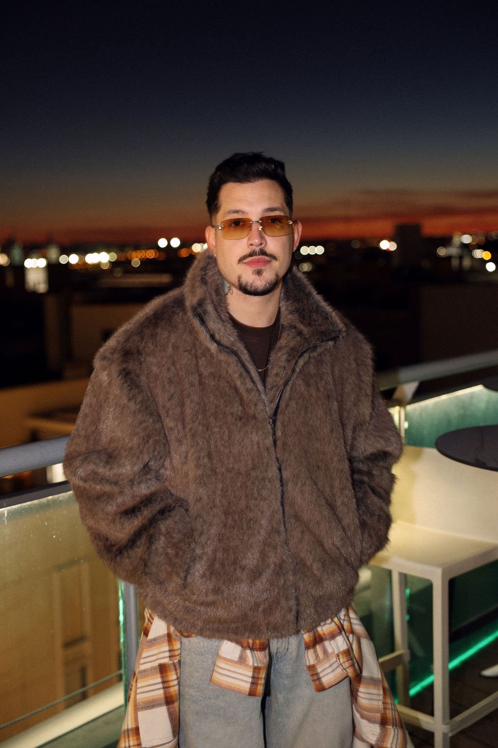 8e54a9200feba5c852f93ae14be2b040-xlarge